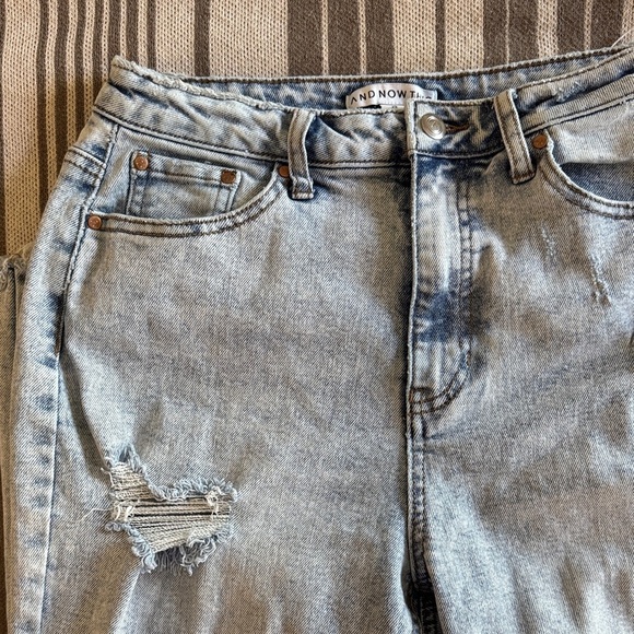 Light Wash Distressed High Waist Straight Leg Jeans | Woman’s 29 - Picture 5 of 5